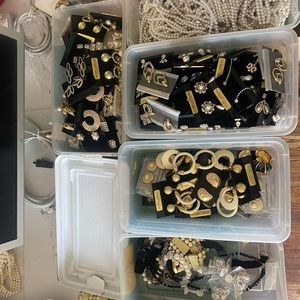 SET OF VINTAGE JEWELRY (15 p)